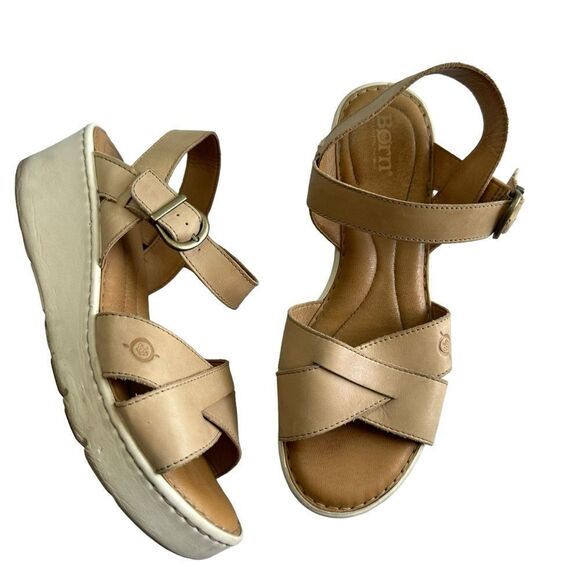 Born Leather light tan Wedge Sandals women’s size 10 - Picture 1 of 4